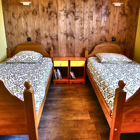 Villa Le Mazet De St Laurent - 4 Personnes - Idealement Situe Saint-Laurent-d'Aigouze